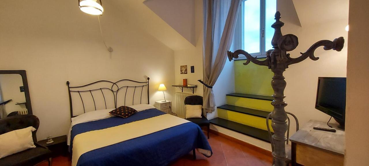 B&B Palazzo Oddo Albenga Exterior photo